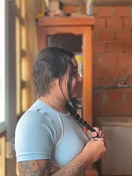 Pretty Isadora online show from February 17, 7:53 pm