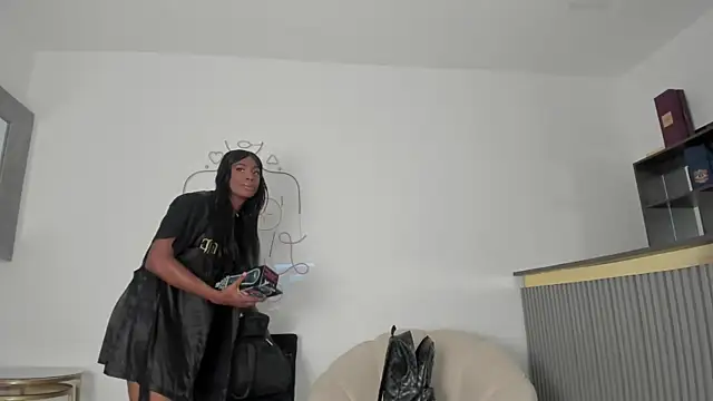 Vero Lodge online show from October 3, 1:08 pm