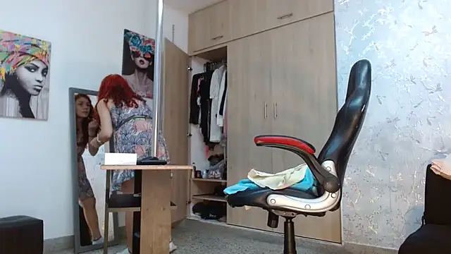 Samantabrown  online show from March 20, 10:54 am