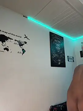 Snapshot of alejo_cute chatting on June 26, 1:04 pm alejo cute online show from June 26, 1:04 pm