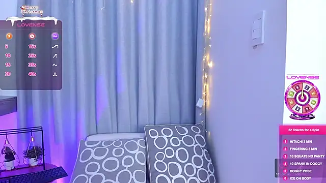 Lucyortiz  online show from December 24, 11:28 am