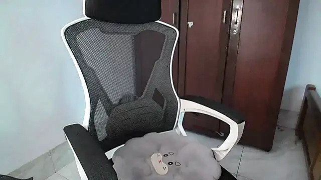 Lunobaby 204 online show from November 9, 3:16 am