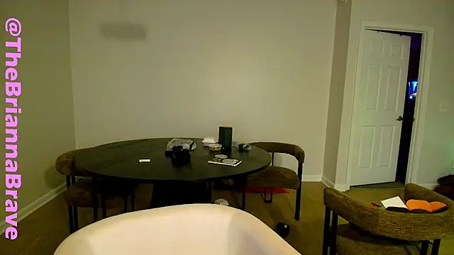 BriannaBrave online show from January 7, 5:54 am