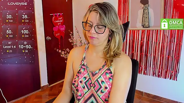 Snapshot of Chanelll_Taylorr_ chatting on February 19, 4:22 pm Chanelll Taylorr online show from February 19, 4:22 pm