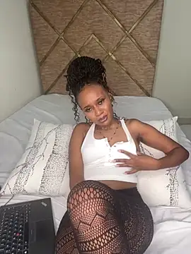 Snapshot of Star_Light2 chatting on December 20, 2:41 am Star Light2 online show from December 20, 2:41 am