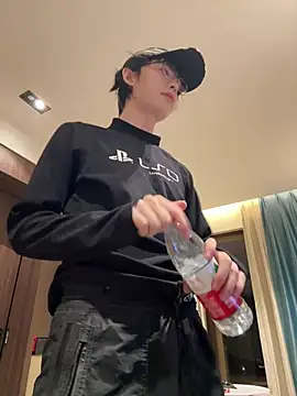 1a1a1alll online show from April 22, 3:35 pm