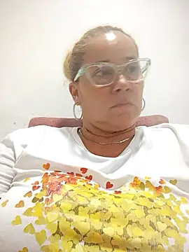 natally ross21 online show from March 22, 7:06 pm