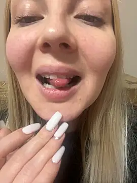 Aleksandrakis online show from February 19, 9:03 pm