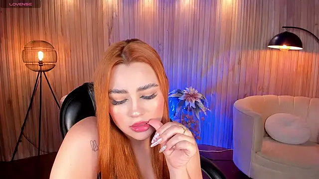 Snapshot of SamanthaKlein_ chatting on December 29, 11:29 pm SamanthaKlein online show from December 29, 11:29 pm