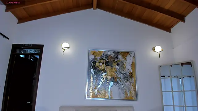 Snapshot of VictoriaMilan_ chatting on December 28, 7:54 pm VictoriaMilan online show from December 28, 7:54 pm