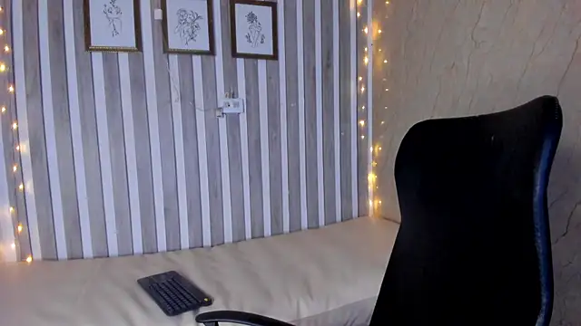 sabrinahimss online show from February 11, 11:22 pm