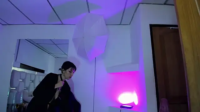 Naomi-Haruno online show from January 31, 10:10 am