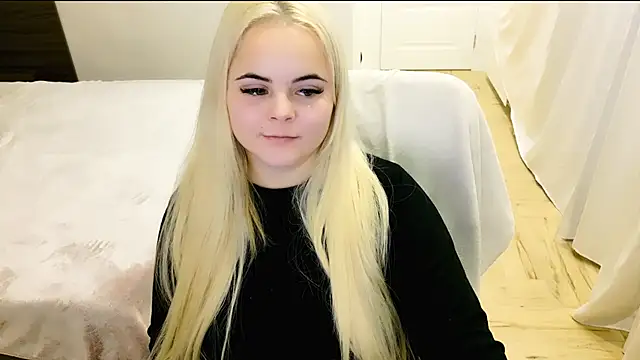 lovely-eyes online show from December 16, 5:38 am