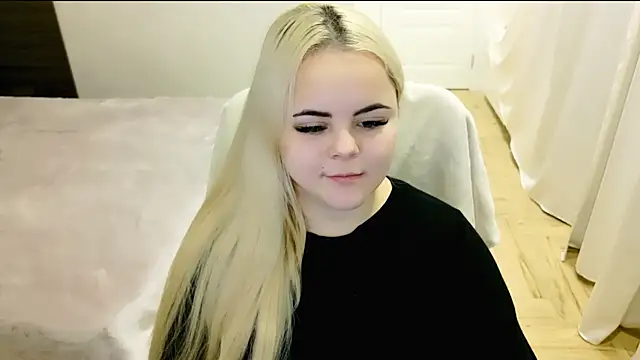 lovely-eyes online show from January 9, 12:57 am