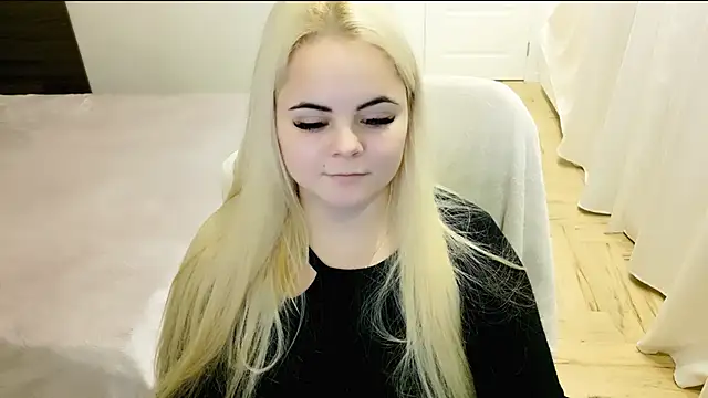 lovely-eyes online show from January 21, 8:43 pm