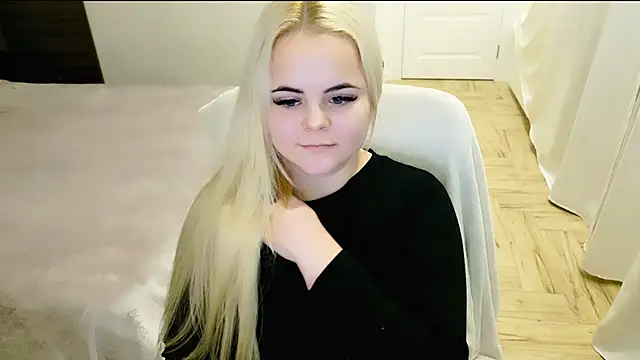 lovely-eyes online show from January 24, 2:28 am