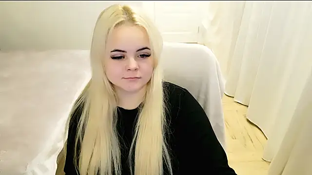 lovely-eyes online show from January 26, 2:56 am