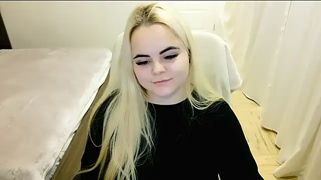 lovely-eyes online show from February 14, 9:32 pm