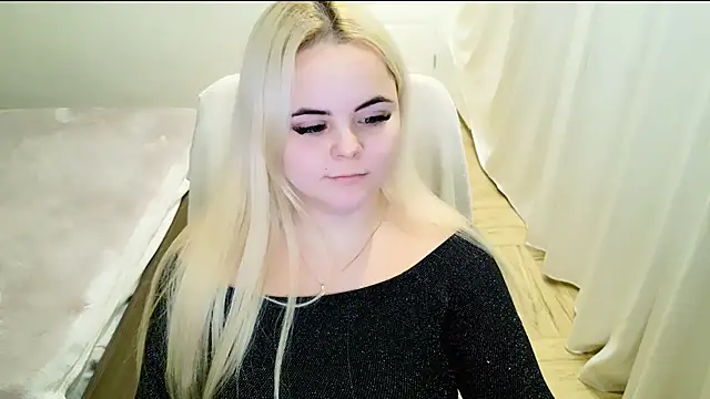 lovely-eyes online show from February 17, 12:32 am