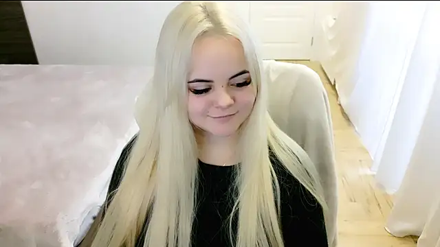 lovely-eyes online show from February 26, 6:26 am