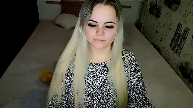 Snapshot of lovely-eyes chatting on April 28, 7:41 pm lovely-eyes online show from April 28, 7:41 pm
