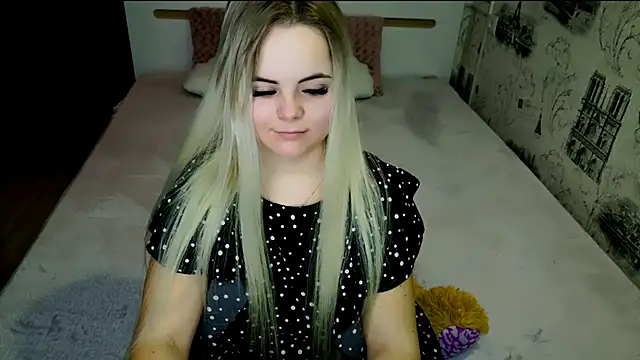 Snapshot of lovely-eyes chatting on May 2, 7:41 pm lovely-eyes online show from May 2, 7:41 pm