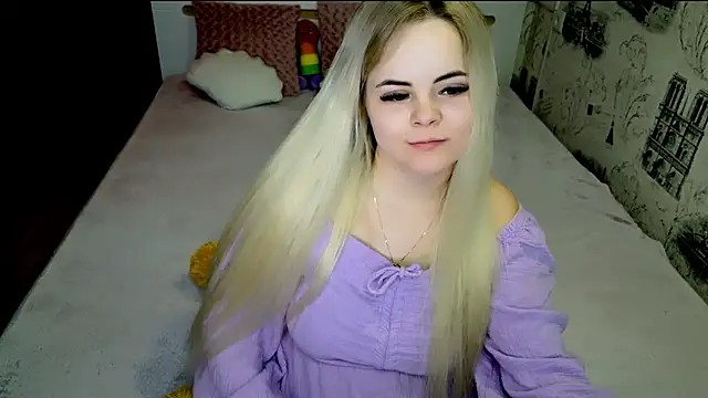 Snapshot of lovely-eyes chatting on May 9, 7:19 pm lovely-eyes online show from May 9, 7:19 pm