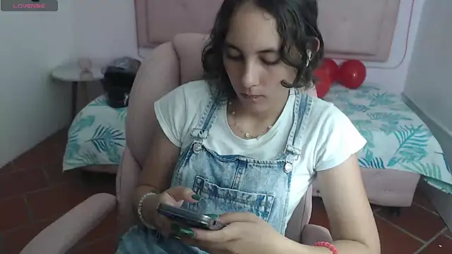 xlunna online show from February 14, 7:44 pm