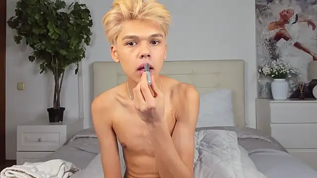 Felix Rey online show from February 9, 1:00 am