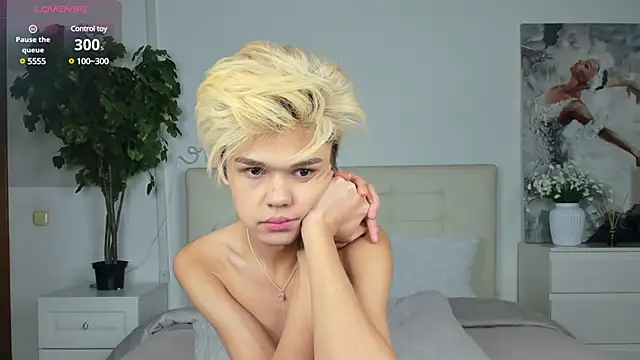 Felix Rey online show from March 18, 5:53 pm