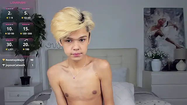 Felix Rey online show from March 20, 10:40 pm