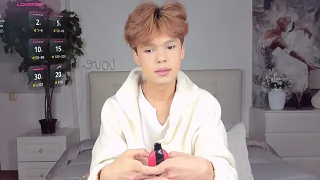 Felix Rey online show from September 24, 4:21 pm