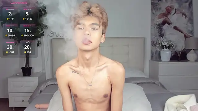 Felix Rey online show from October 8, 5:32 pm