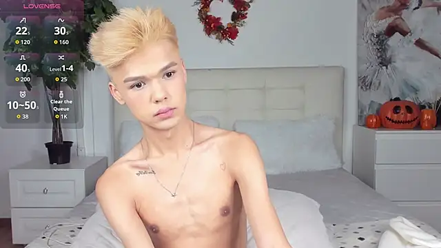 Felix Rey online show from November 9, 5:55 pm