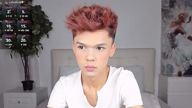 Snapshot of Felix_Rey chatting on February 5, 5:17 pm Felix Rey online show from February 5, 5:17 pm