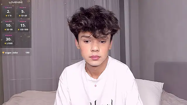 Snapshot of Felix_Rey chatting on June 28, 11:00 pm Felix Rey online show from June 28, 11:00 pm