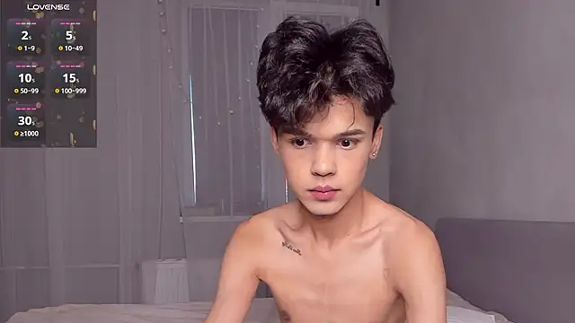 Snapshot of Felix_Rey chatting on July 16, 6:36 pm Felix Rey online show from July 16, 6:36 pm