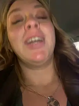 Snapshot of Sweet___Emily chatting on January 2, 5:39 pm Sweet   Emily online show from January 2, 5:39 pm