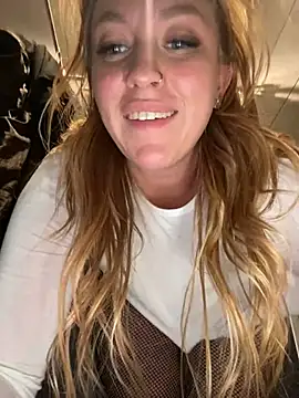 Snapshot of Sweet___Emily chatting on January 10, 8:15 pm Sweet   Emily online show from January 10, 8:15 pm