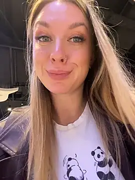 Sweet   Emily online show from December 5, 11:41 am