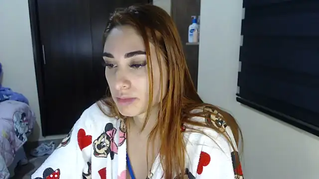 Amy Walker online show from December 12, 11:03 pm