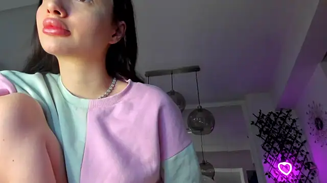 IreneVON online show from February 12, 5:58 am