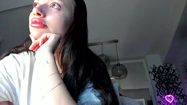 IreneVON online show from February 20, 3:41 pm