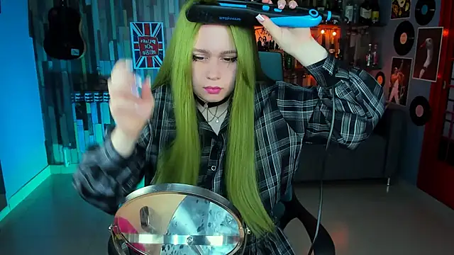 FioraMarmoris online show from January 19, 8:29 am