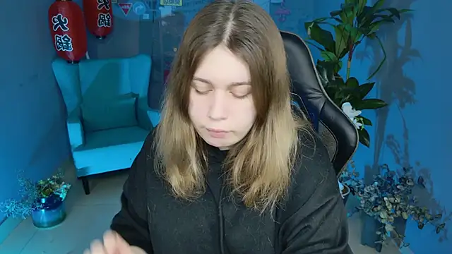 FioraMarmoris online show from February 16, 5:26 am