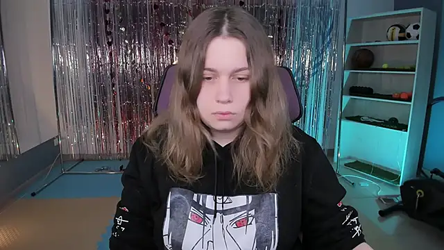 FioraMarmoris online show from March 22, 5:17 am