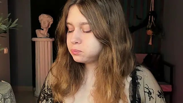 FioraMarmoris online show from October 31, 5:19 am