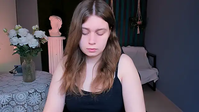 FioraMarmoris online show from March 4, 5:13 am