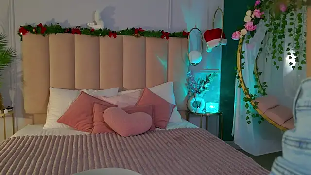 Eva Natsumi online show from December 13, 5:16 am