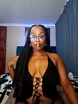 Queen-Chocolate online show from November 20, 6:18 pm